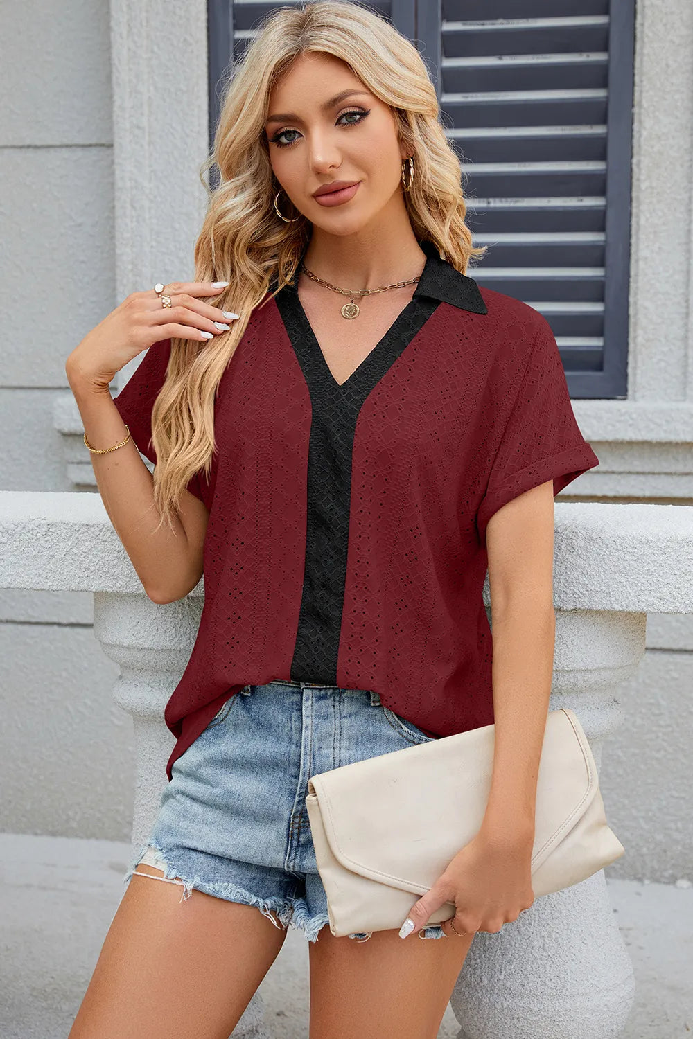 V-neck contrasting short sleeved loose T-shirt top for women - V.I.P Digital Presence