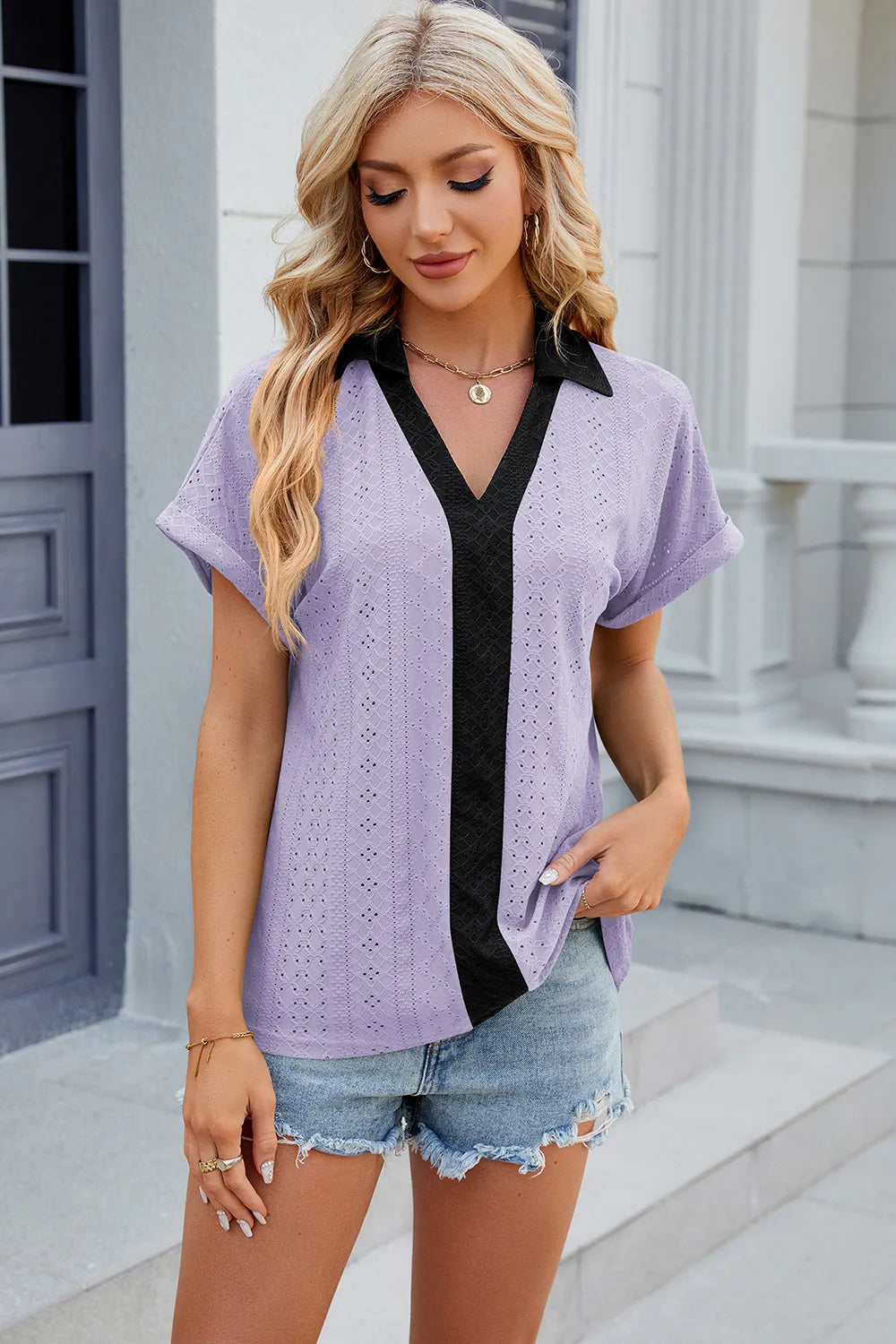 V-neck contrasting short sleeved loose T-shirt top for women - V.I.P Digital Presence