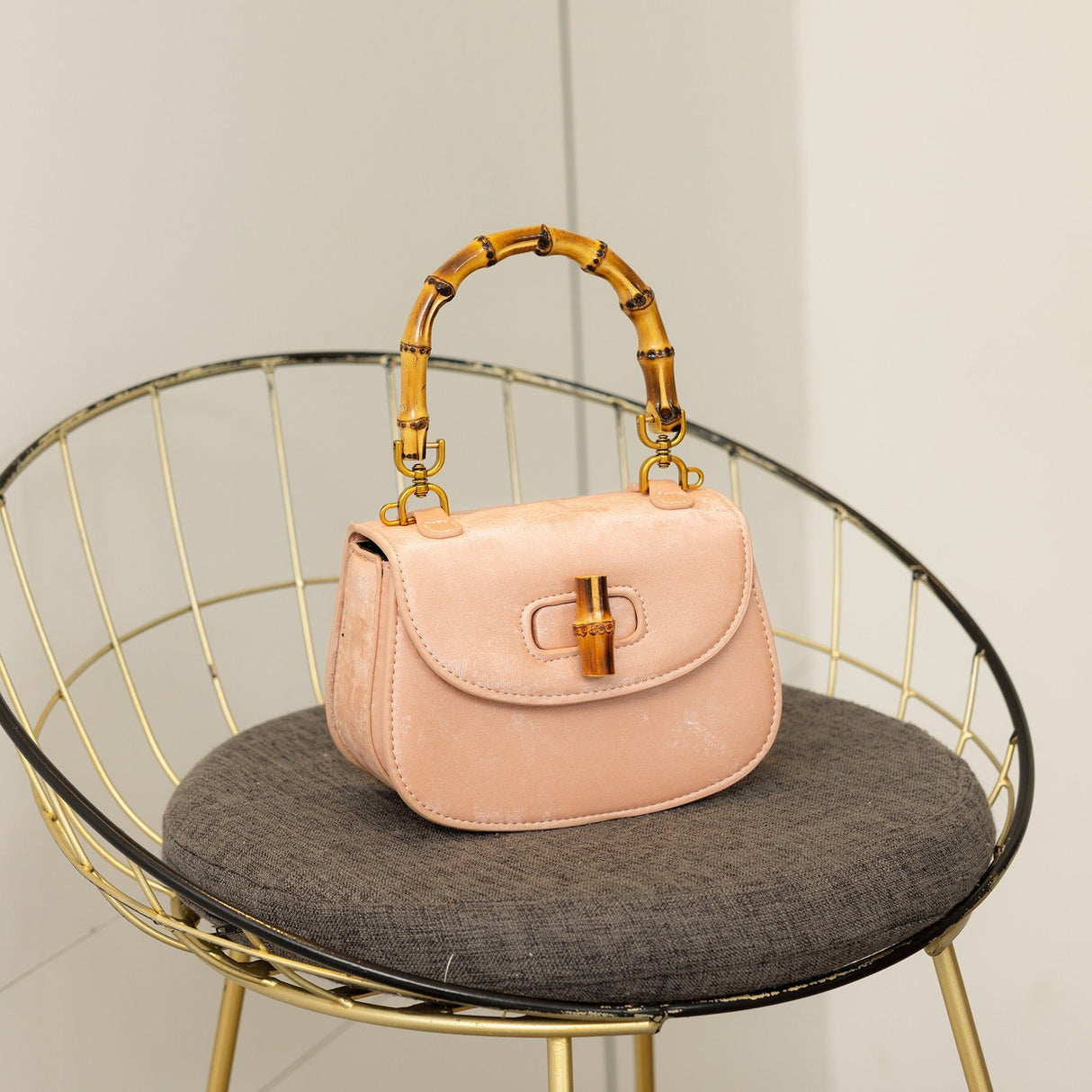 Western style bamboo joint handbag versatile commuting bag single shoulder crossbody saddle bag - V.I.P Digital Presence