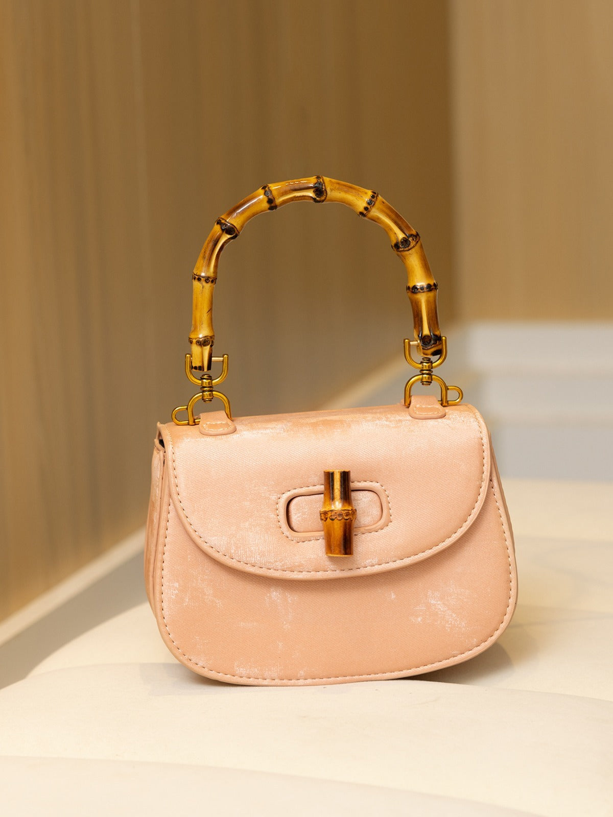 Western style bamboo joint handbag versatile commuting bag single shoulder crossbody saddle bag - V.I.P Digital Presence