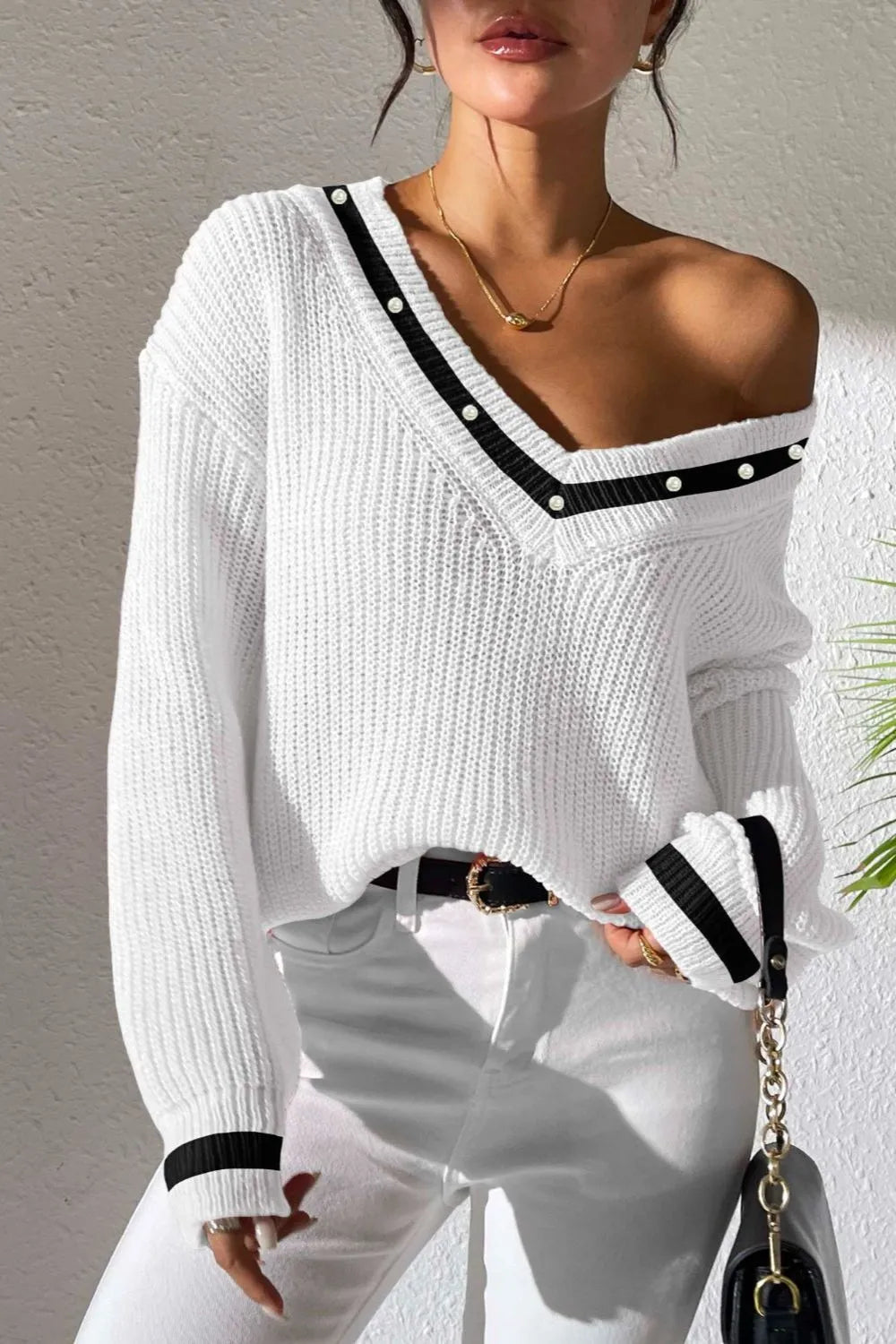 Women's Top Color Contrast Splicing V-neck Long Sleeve Sweater - V.I.P Digital Presence