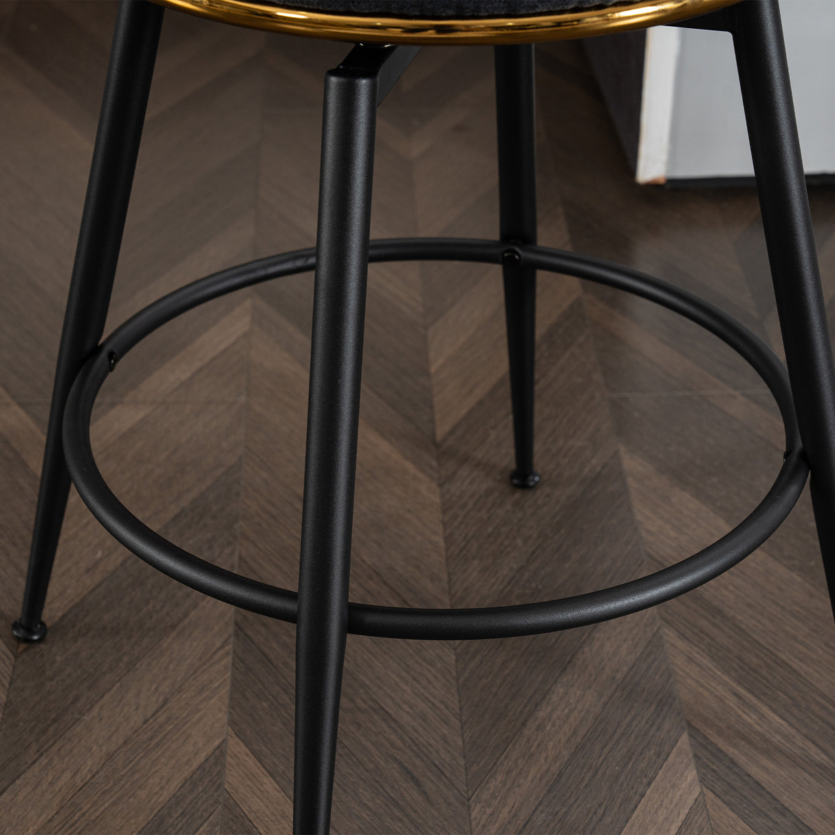A set of 2 gray rotating bar stools - high backrest, adjustable, with elegant metal backrest decoration - V.I.P Digital Presence