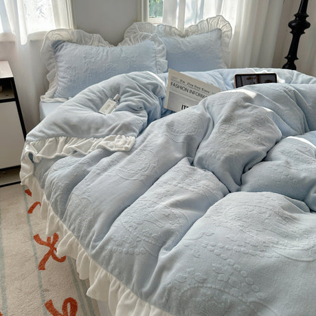 A-class ins princess style milk velvet four piece set lace carved velvet warm duvet cover winter bedding - V.I.P Digital Presence