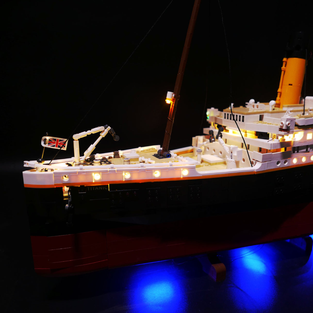 DIY building block lighting compatible with LEGO 10294 Titanic LED lights - V.I.P Digital Presence
