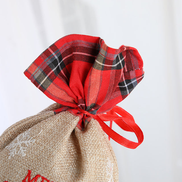 Christmas gift bag, letter printed Santa Claus home decoration, plaid linen red wine set - V.I.P Digital Presence