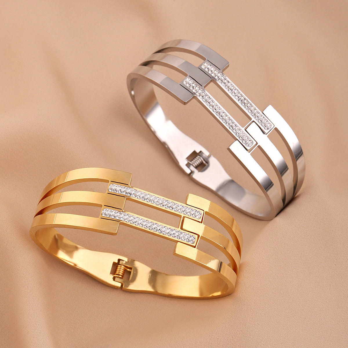 Hollow out Bracelet Stainless Steel Female Style Bracelet Geometric Circle Hollow out Handpiece - V.I.P Digital Presence