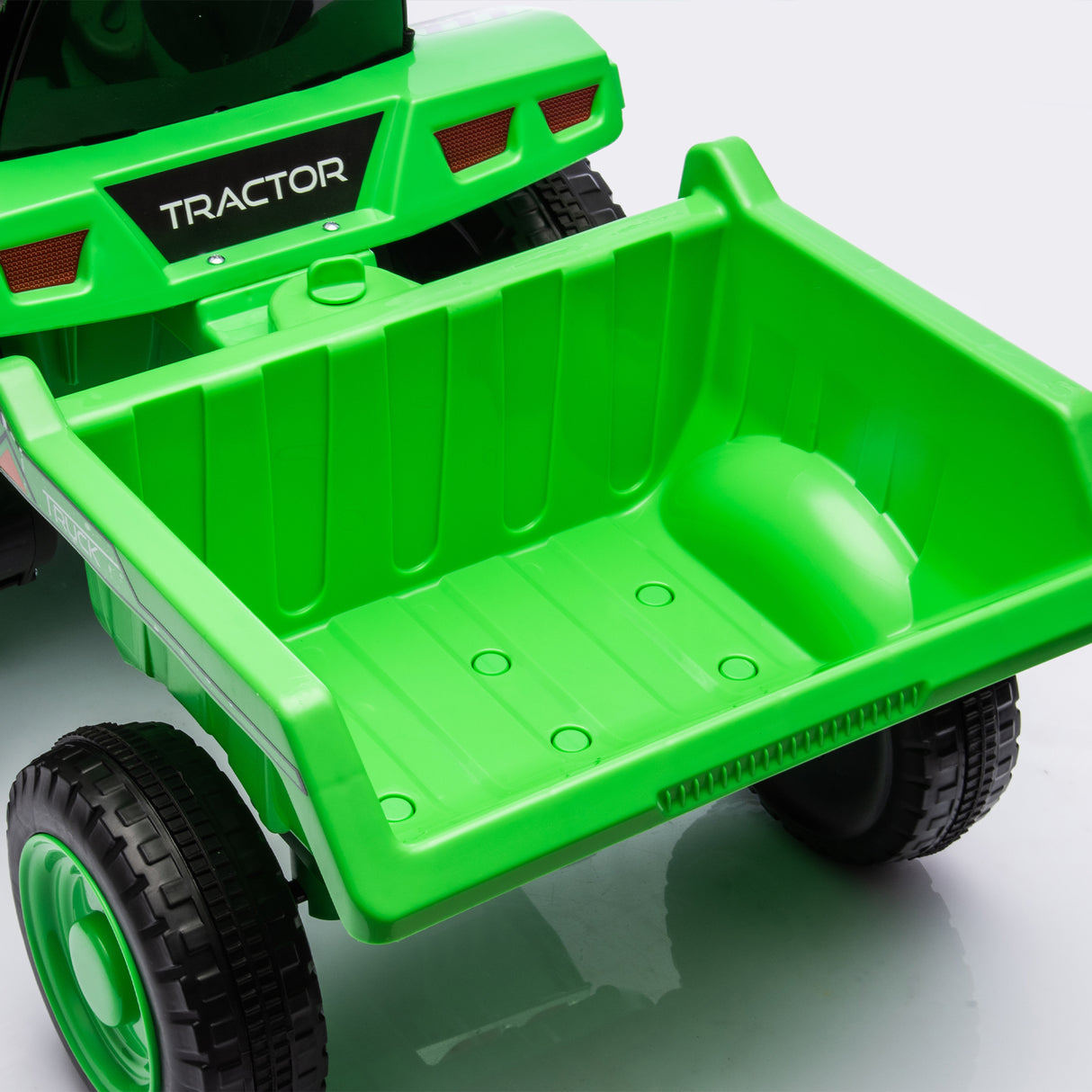 12V children ride the electric tractor "Black Knight" with a detachable storage tugboat and power display screen. - V.I.P Digital Presence