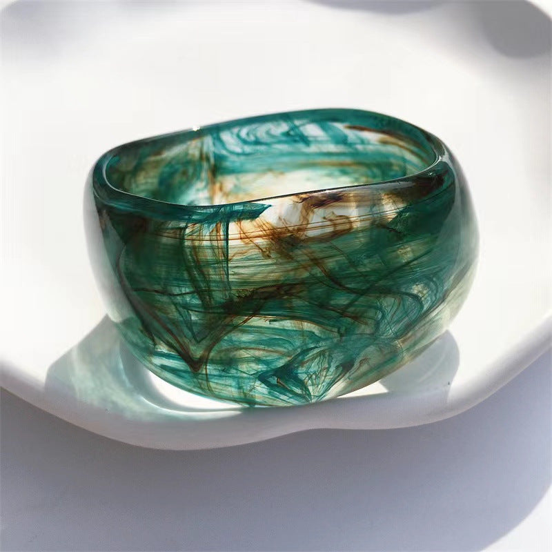 Li Shi patterned acrylic bracelet irregular bracelet - V.I.P Digital Presence