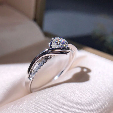 Creative Twisted Arm Eight Heart Eight Arrow Zircon Ring for Women's Engagement Ring - V.I.P Digital Presence