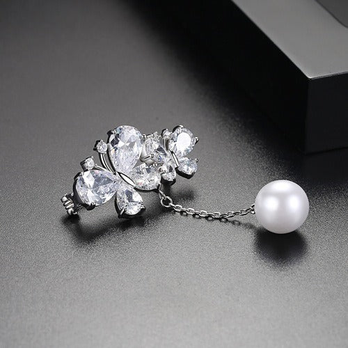 Zircon Butterfly Pin Fashion Korean Edition AAA Zircon Butterfly Design Pearl Women's Small Suit Accessories - V.I.P Digital Presence