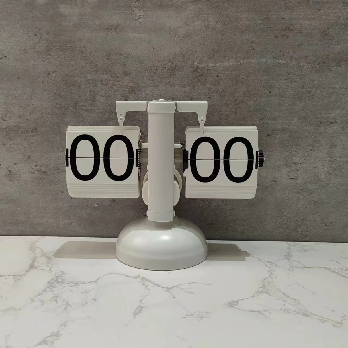Retro Small Balance Automatic Flipping Clocks Living Room Desktop Clocks - V.I.P Digital Presence