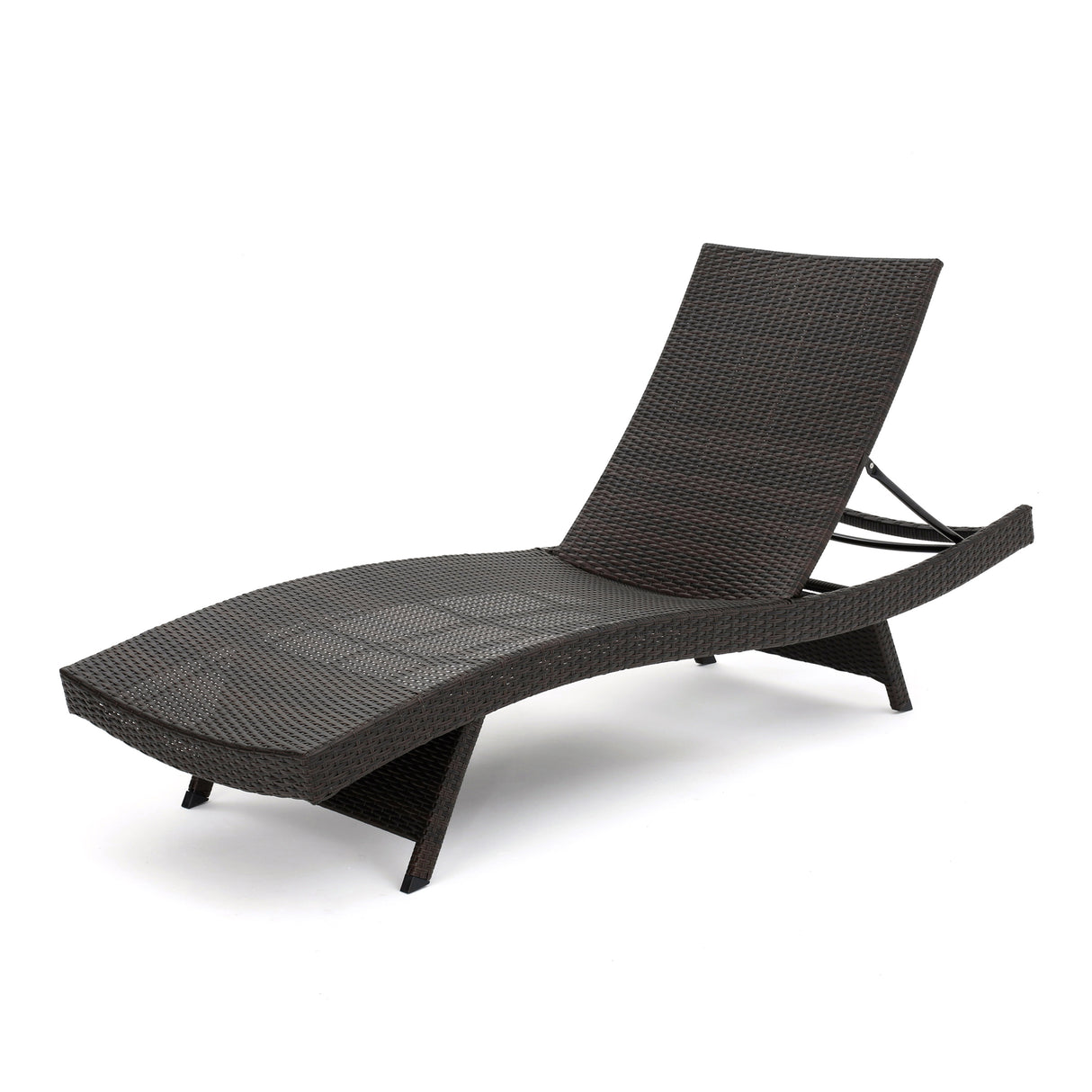 SALEM PE WICKER CHAISE LOUNGE - V.I.P Digital Presence