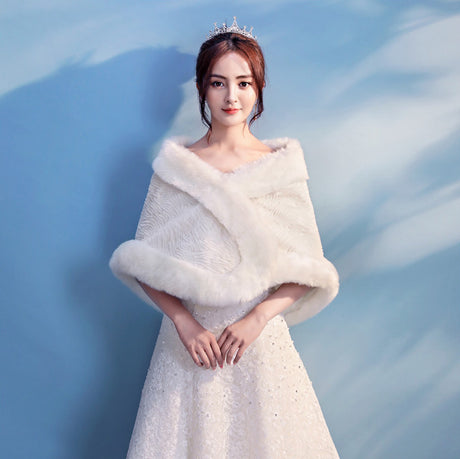 Bride's wedding dress fur shawl women's warm white cloak cheongsam jacket red cloak - V.I.P Digital Presence