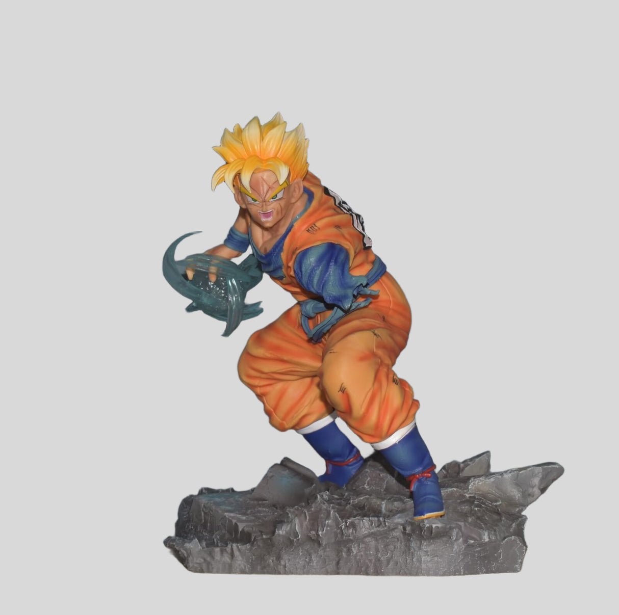 Dragon Ball No. 17 and No. 18 figurine severed arm Wufan future warrior Wufan anime figurine