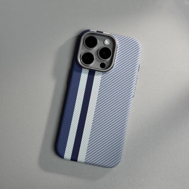 Adecuado para iPhone 15 ProMax, funda rígida magnética con patrón de Kevlar, funda protectora anticaídas con patrón de fibra de carbono 14