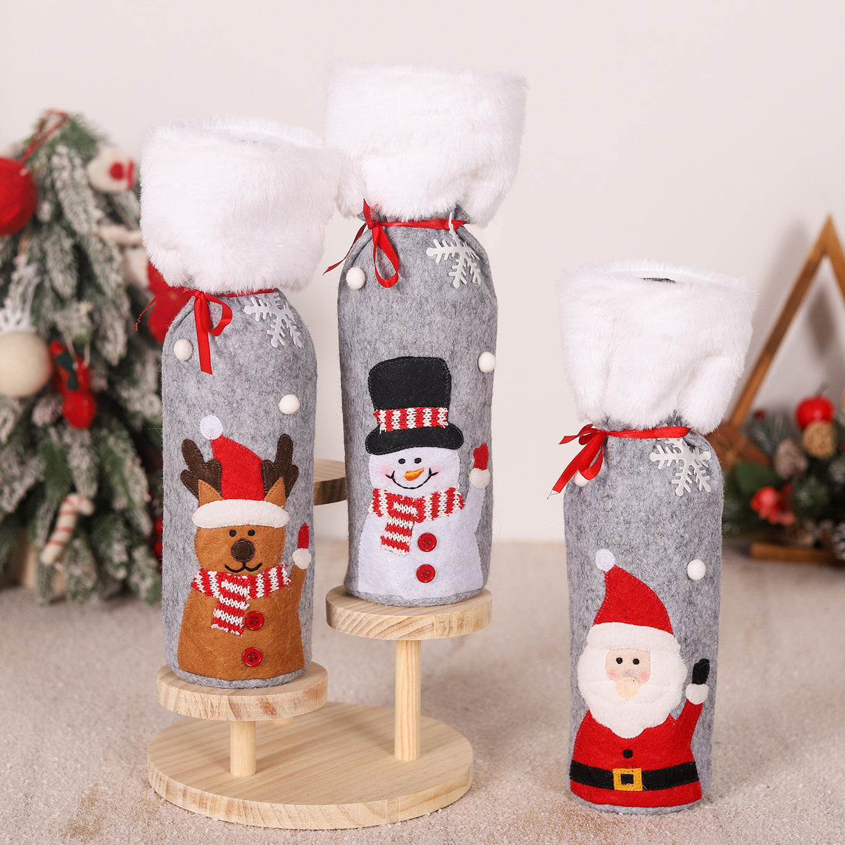 Christmas supplies red wine bottle covers elderly snowmen elk red wine bags household items - V.I.P Digital Presence
