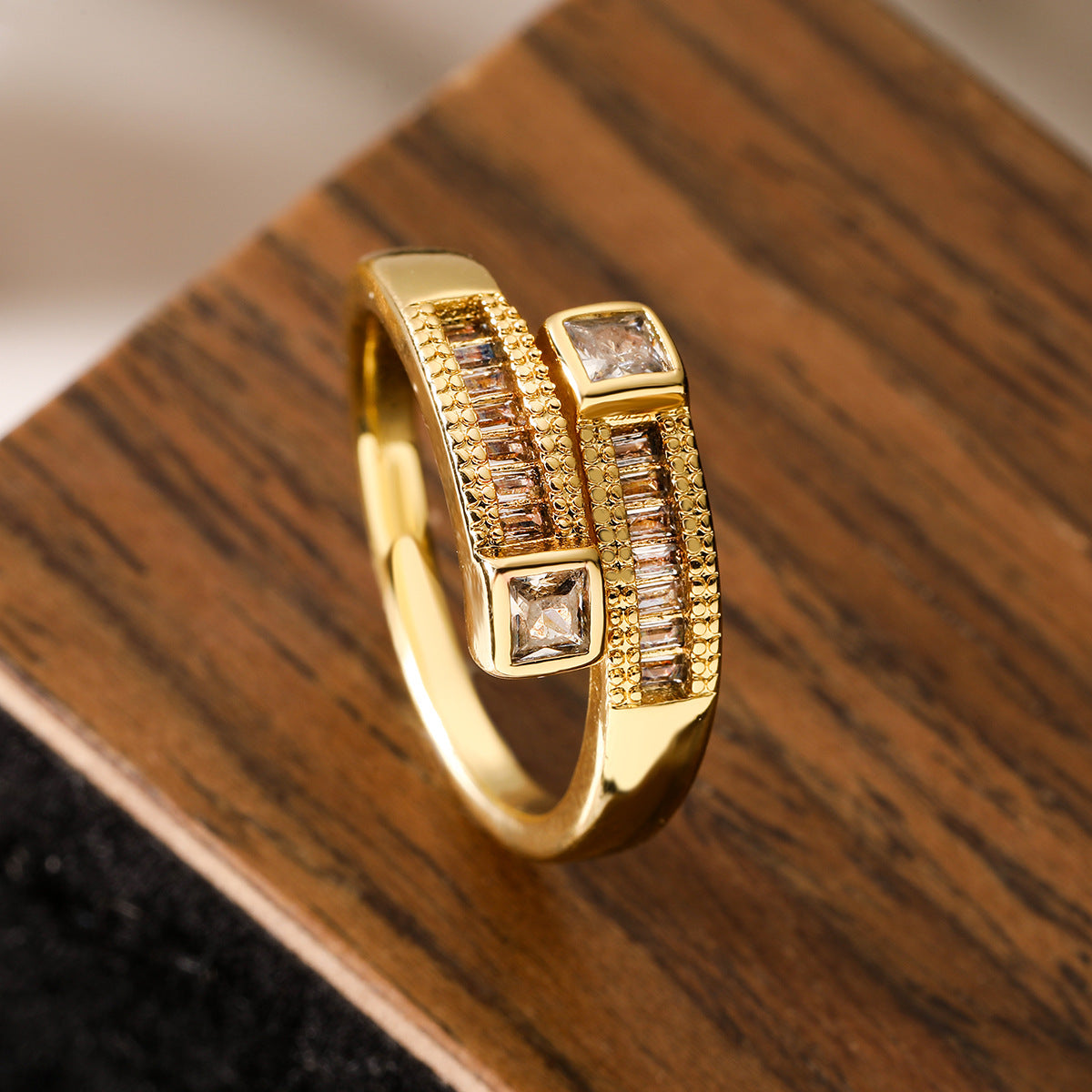 European and American luxury high-end ring for women, niche geometric opening ring, new - V.I.P Digital Presence