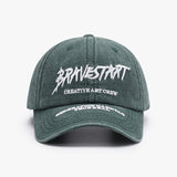 Gorra de béisbol sencilla y moderna para exteriores, versátil, con ala curva y bordado de letras para hombre y mujer, con lengüeta plana y cara lavada.