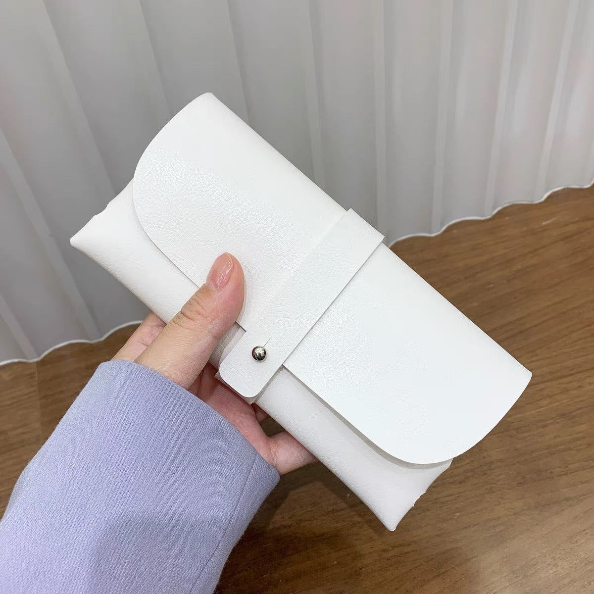 Glasses case Glasses bag Polarized card Glasses cleaning machine Button box Zipper box Glasses bag - V.I.P Digital Presence