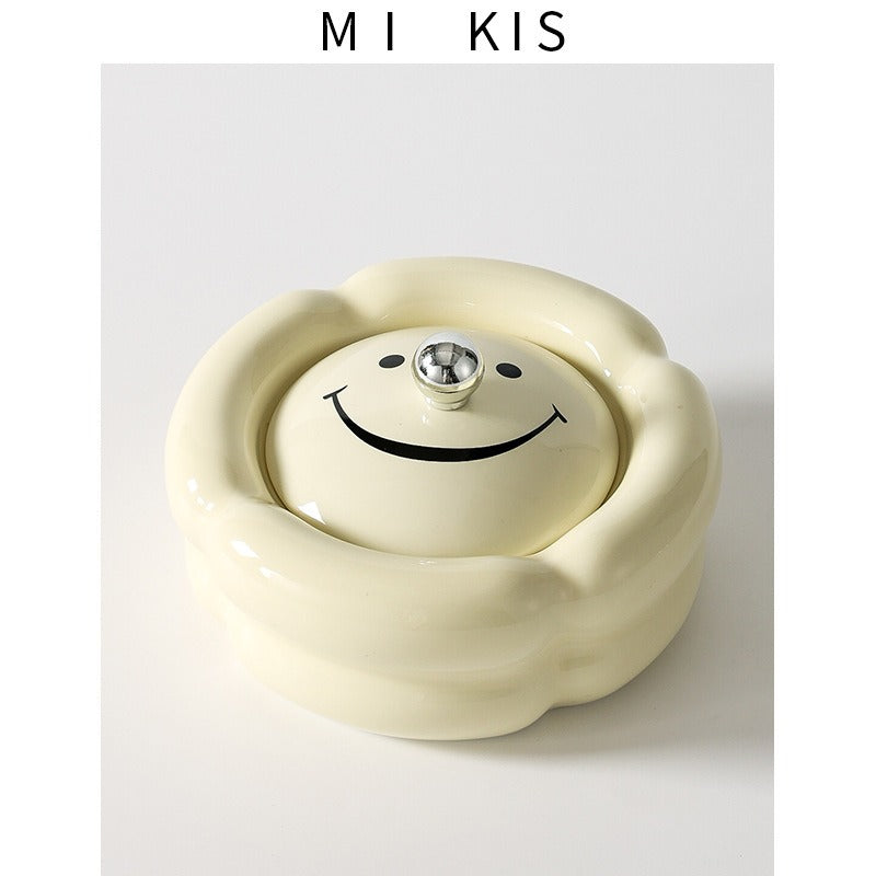 Light luxury and high-end feeling, home living room, anti fly ash with lid, office, high-end and atmospheric level, ceramic creative ashtray - V.I.P Digital Presence