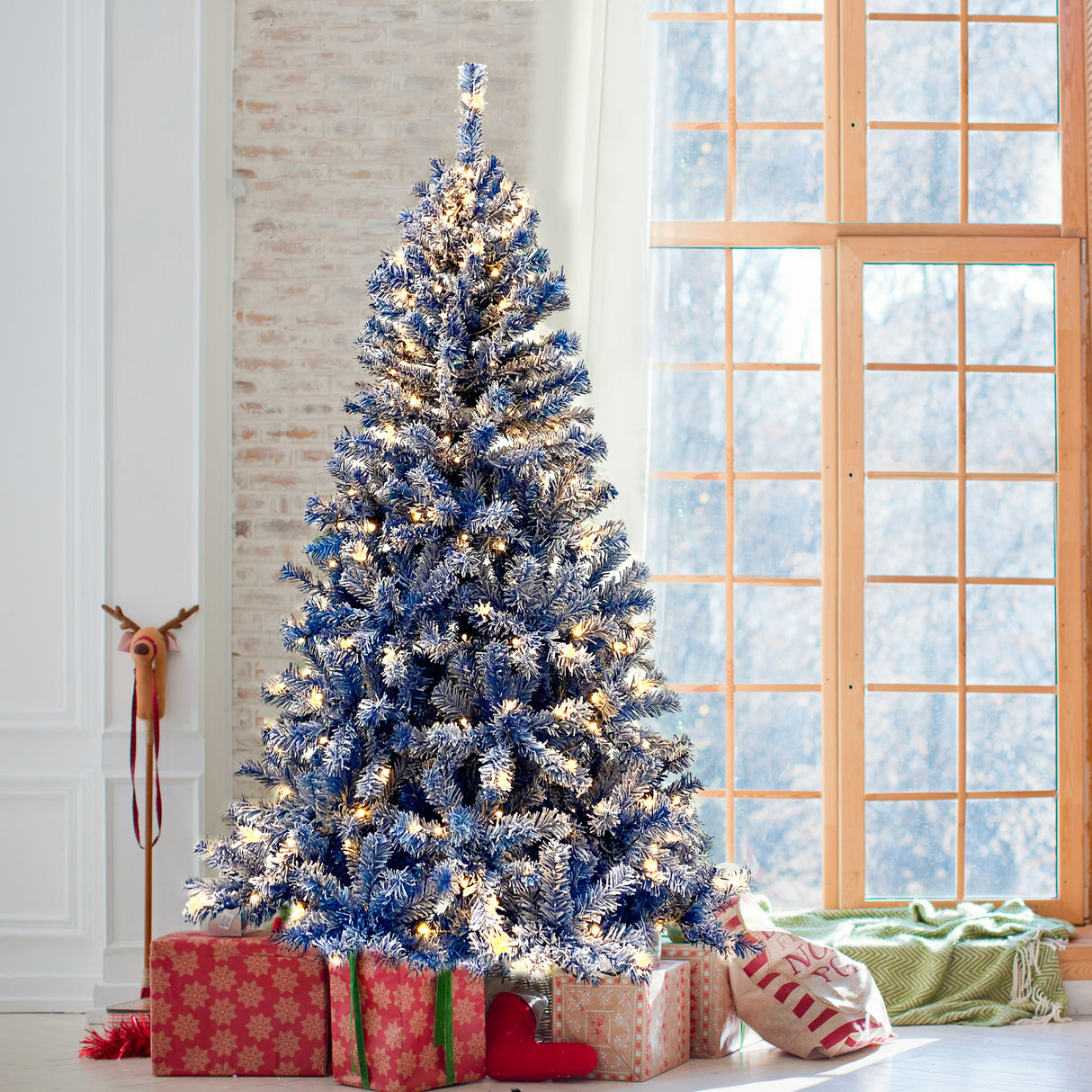 6FT pre ignited hinge chain artificial fir Christmas tree, Christmas tree snowflake flocking person with 750 Christmas branches - V.I.P Digital Presence