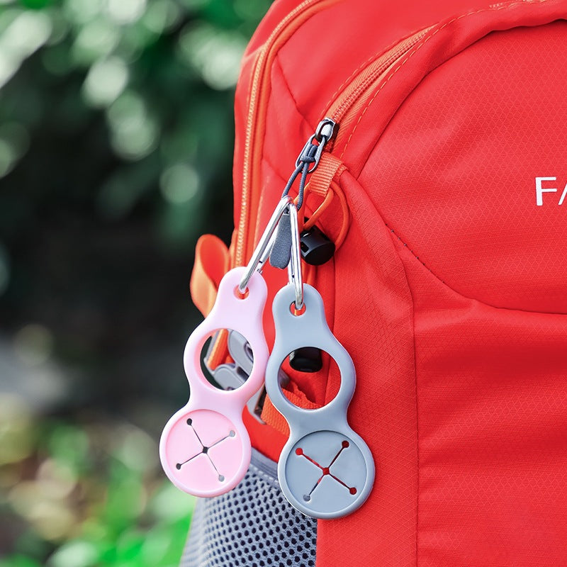 Outdoor water bottle hooks, beverages, mineral water, portable storage tools, hiking buckles, backpacks, waistbands, hanging ropes, hooks, load-bearing capacity - V.I.P Digital Presence