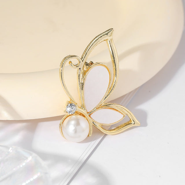 New hollow out fashionable imitation mother of pearl butterfly brooch, suit jacket, clothing accessories, pins - V.I.P Digital Presence