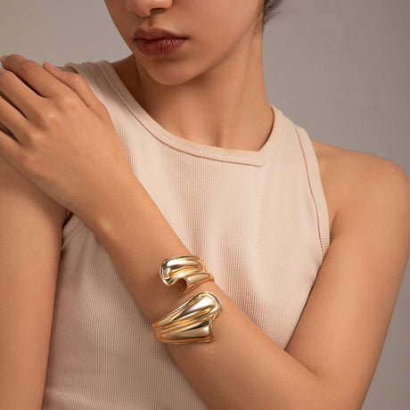 Metal style temperament niche versatile bracelet Bracelet irregular opening bracelet - V.I.P Digital Presence