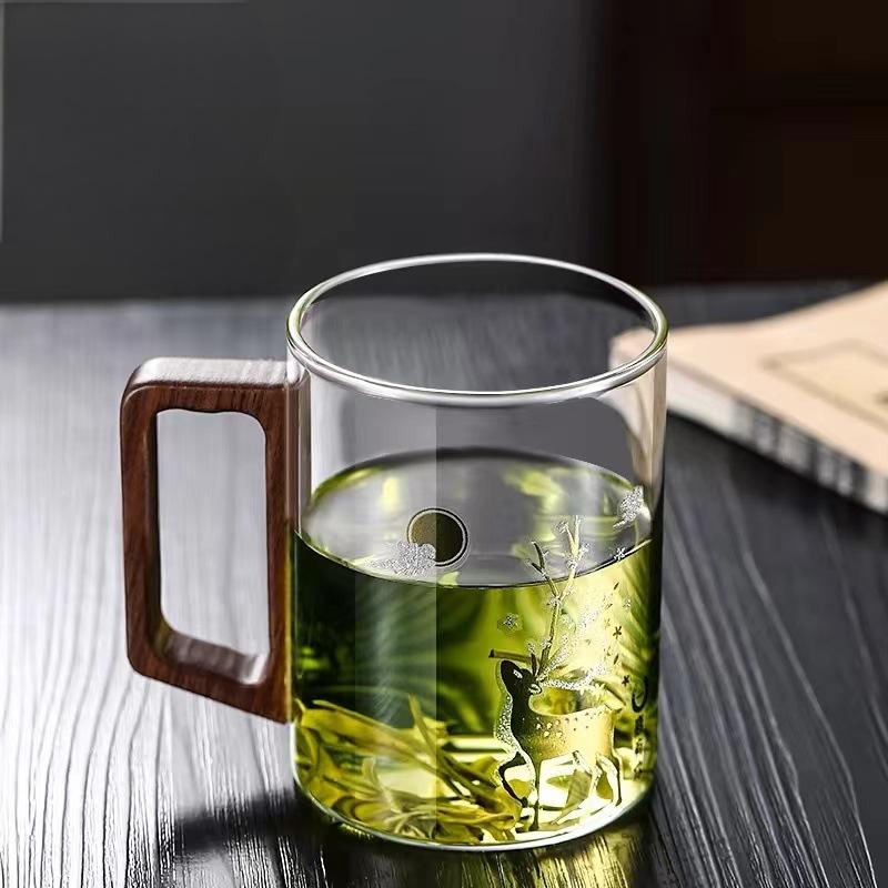 High end green tea cup with walnut handle and lid. High temperature resistant glass office drinking cup - V.I.P Digital Presence