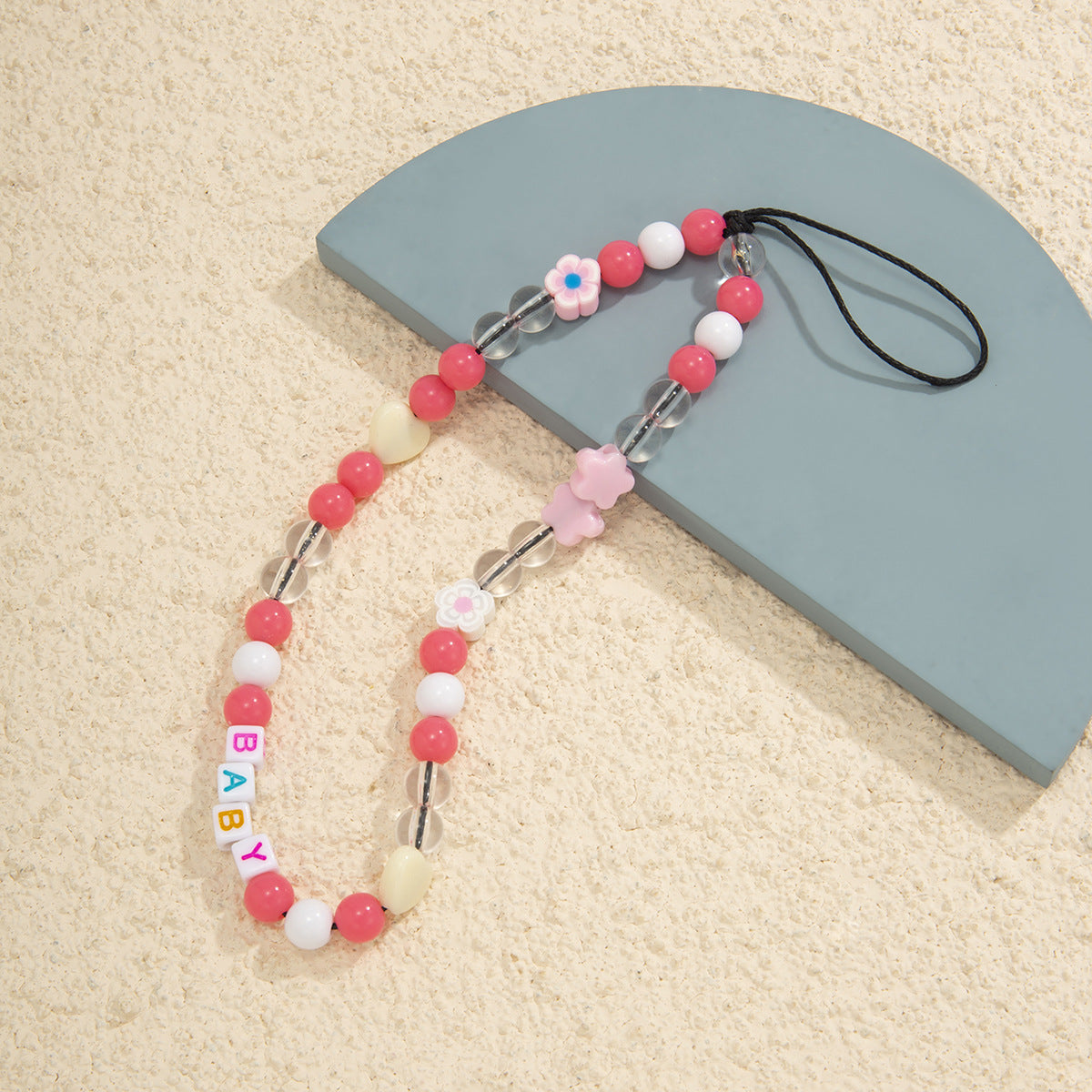 Fashion daisy acrylic letter bag, mobile phone hanging chain, handmade bead weaving accessories - V.I.P Digital Presence