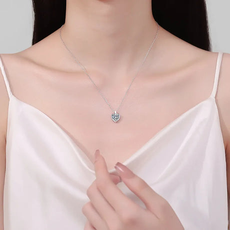 2 Carat Moissanite 925 Sterling Silver Heart Shape Necklace - V.I.P Digital Presence