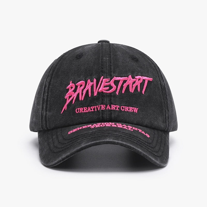 Gorra de béisbol sencilla y moderna para exteriores, versátil, con ala curva y bordado de letras para hombre y mujer, con lengüeta plana y cara lavada.