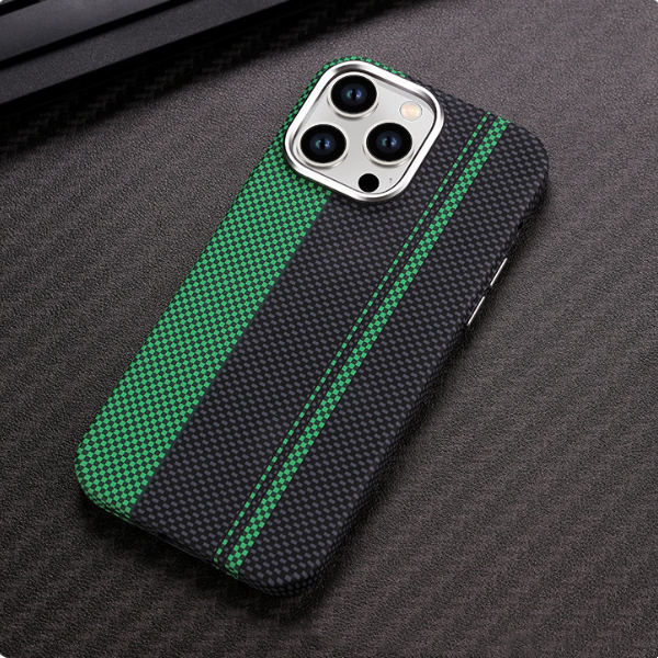 Adecuado para iPhone 15 ProMax, funda rígida magnética con patrón de Kevlar, funda protectora anticaídas con patrón de fibra de carbono 14