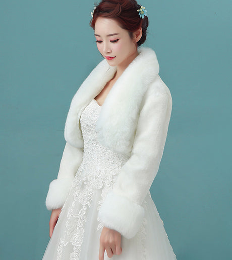 Bride's wedding dress fur shawl women's warm white cloak cheongsam jacket red cloak - V.I.P Digital Presence