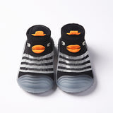 Zapatos de malla para primavera y verano para bebés, niños y niñas, zapatos de interior con suela suave, antideslizantes, que no se caen. 