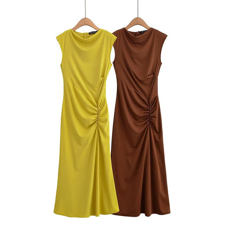 Fashionable and Sexy  Style Women's Two-color Knitted Pleated Long Dress - V.I.P Digital Presence