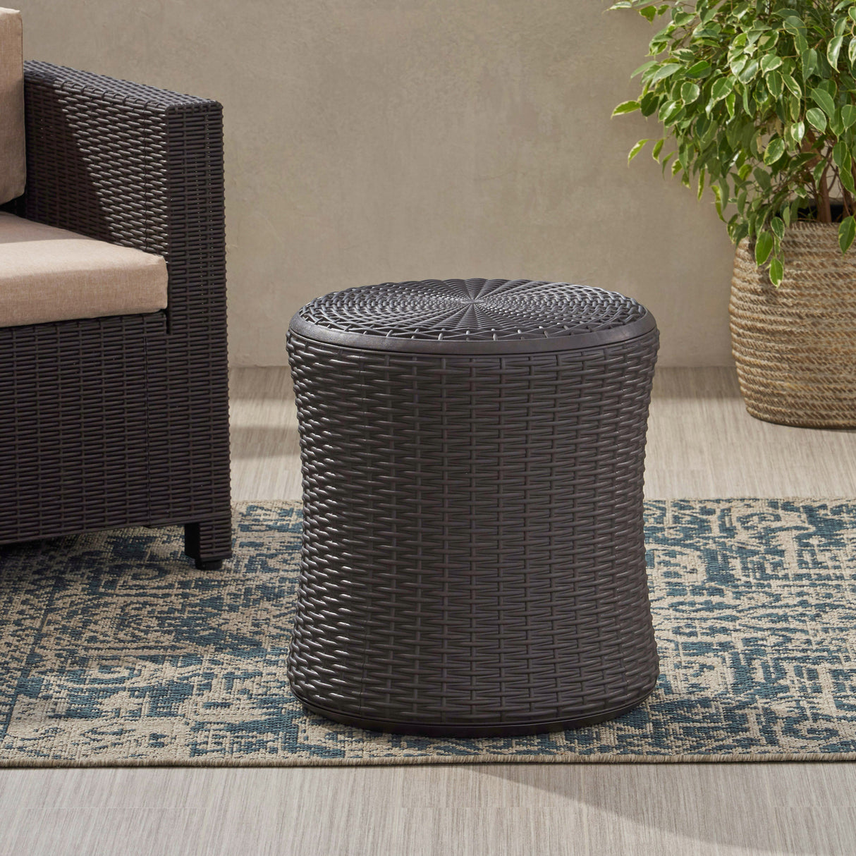 OLIVO PATIO TABLE - V.I.P Digital Presence