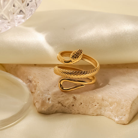 Retro style ring snake shaped ring women's ring fashionable temperament bracelet - V.I.P Digital Presence