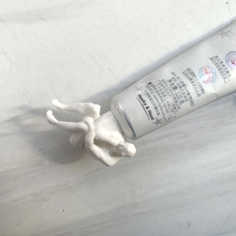 Squeeze toothpaste artifact make fun of toothpaste head toothpaste cover trick toy - V.I.P Digital Presence