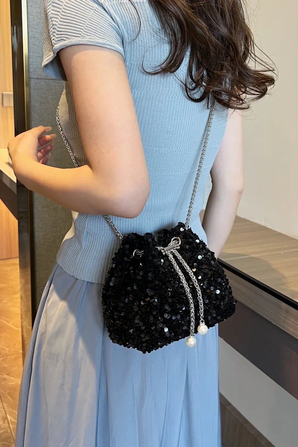 Sequin Chain Drawstring Bucket Bag - V.I.P Digital Presence