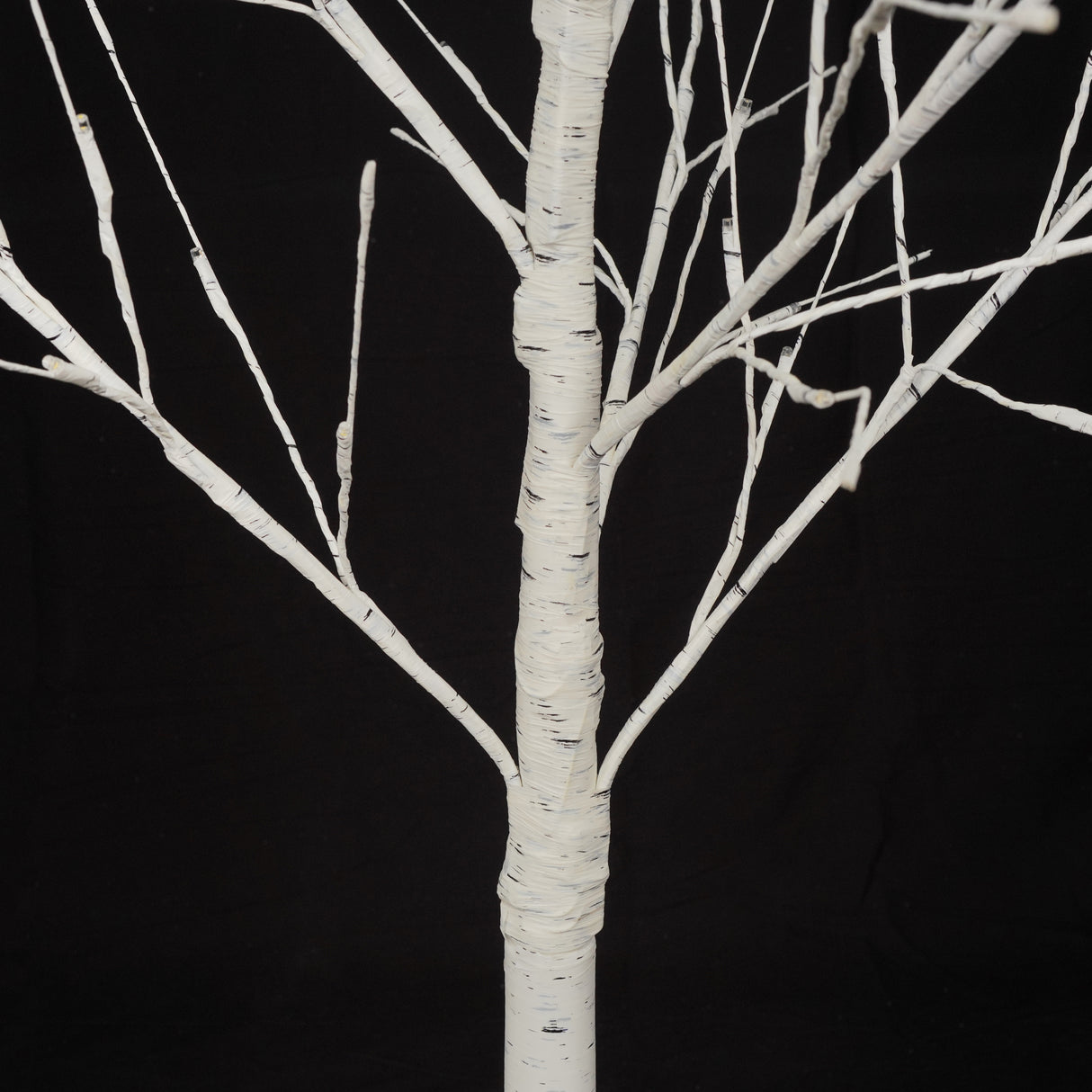 Artificial birch tree with light, 4FT 48 LED/5FT 72 LED/6FT 96 LED, with warm white light, indoor and outdoor decoration - V.I.P Digital Presence