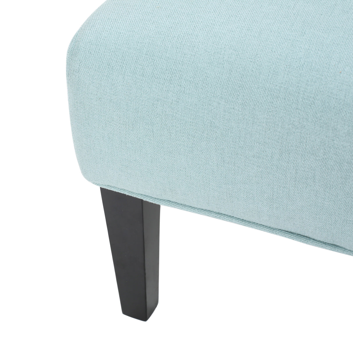 ACCENT CHAIR - V.I.P Digital Presence