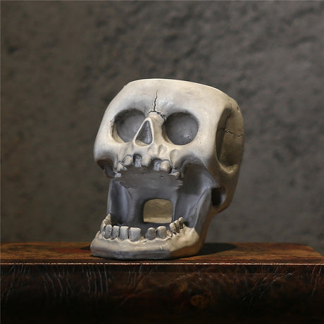 The resin three-dimensional skull feeder base can hang an automatic animal feeder - V.I.P Digital Presence