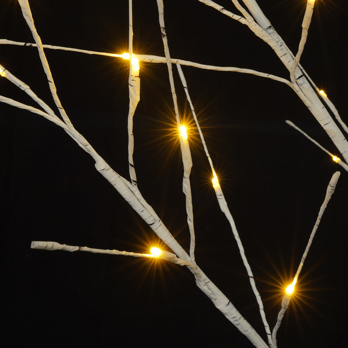 Artificial birch tree with light, 4FT 48 LED/5FT 72 LED/6FT 96 LED, with warm white light, indoor and outdoor decoration - V.I.P Digital Presence