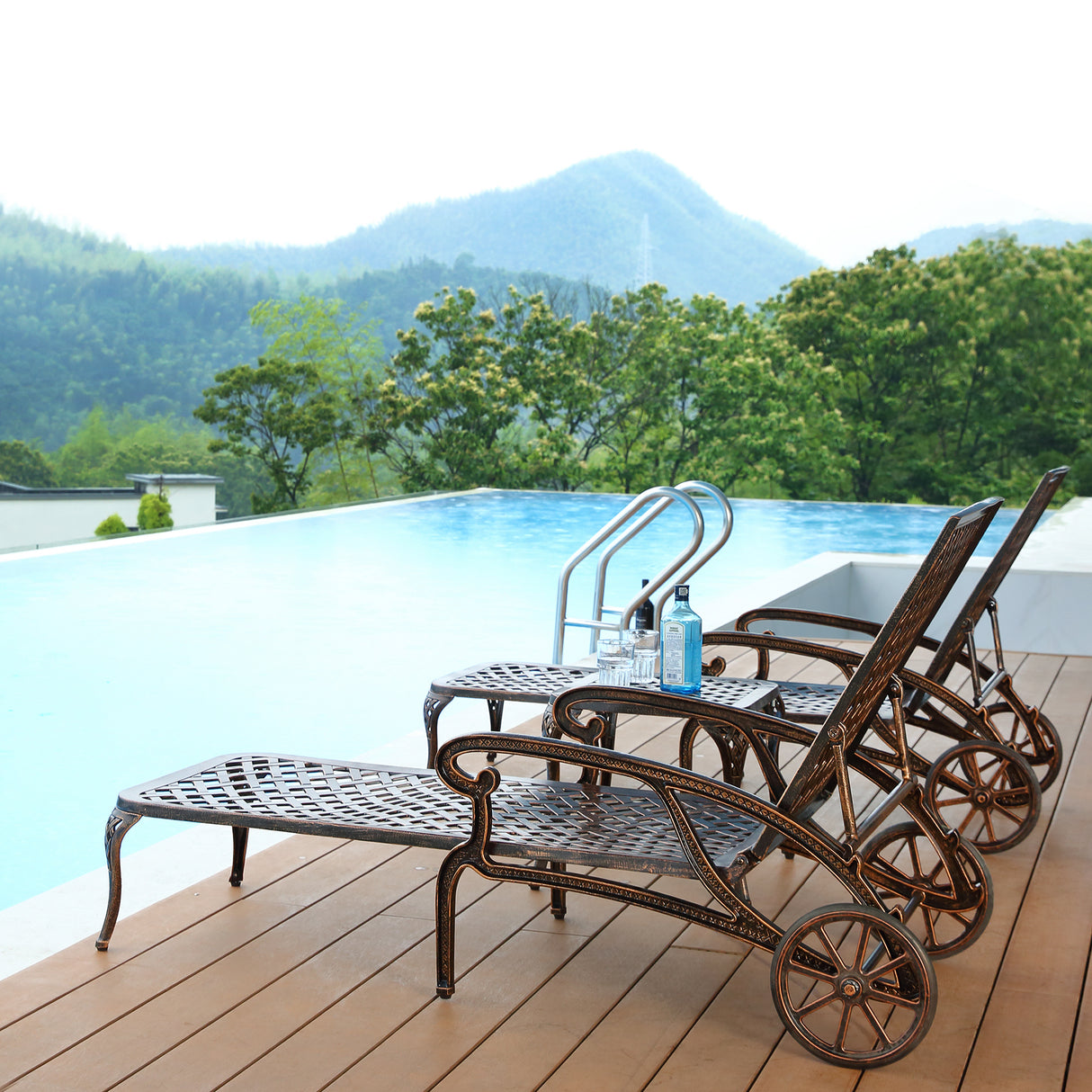 Aluminium Cast lounge chair 2pcs brown - V.I.P Digital Presence