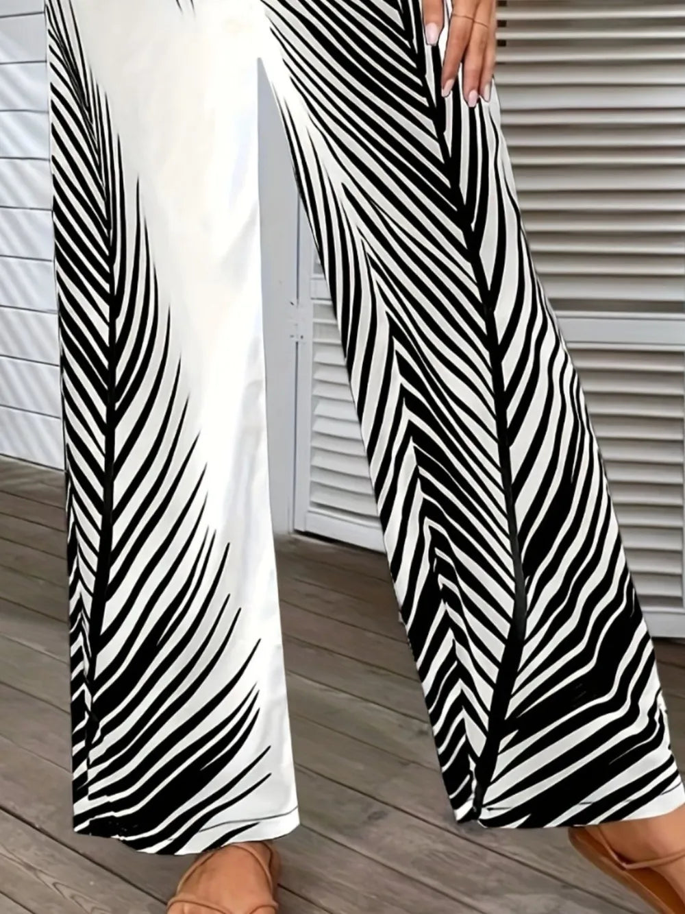 Fashionable and elegant striped leaf positioning printed wide leg pants for women - V.I.P Digital Presence