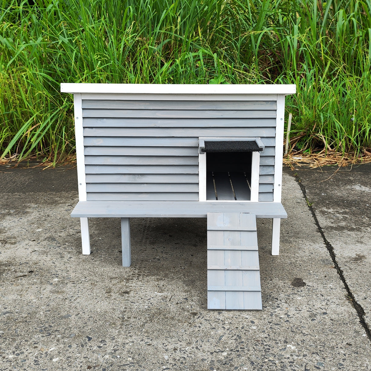 Outdoor Breathable Cat House for Outside Cats,Cat Shelter for Feral Cats with Escape Door,Porch Deck - V.I.P Digital Presence
