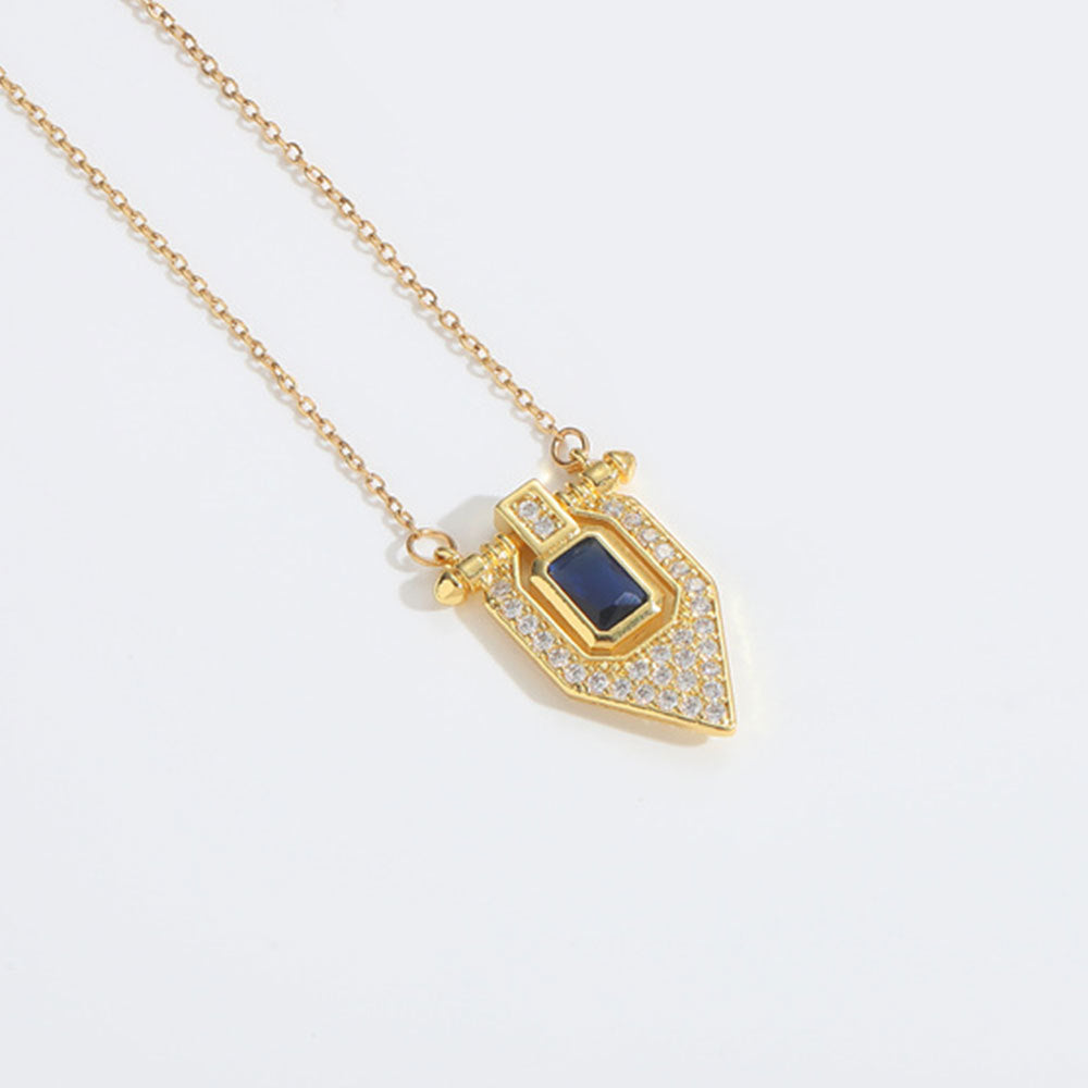 Roman retro flag design pendant necklace for women's collarbone chain - V.I.P Digital Presence