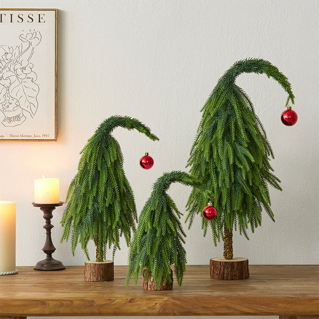 Crooked Neck Christmas Leaves Nobelson Home Small Desktop Ornament - V.I.P Digital Presence