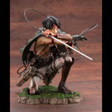 Attack on the giant army commander Liweier's figurine battle damage kneeling posture blood battle figurine anime model